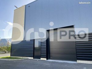 Local d'activité 310 m²