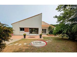 Propriété 9 pièces 200 m²