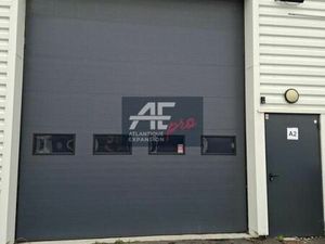 Local d'activité 164 m²