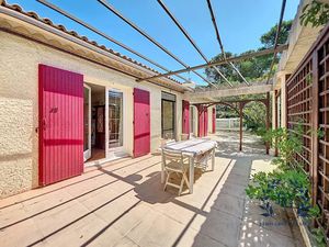 Vente maison 6 pièces 159 m² à Nages-et-Solorgues (30114)  450 000 €