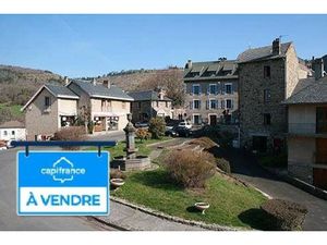 Vente immeuble 7 pièces 250 m² à Saint-Nectaire (63710)  250 000 €
