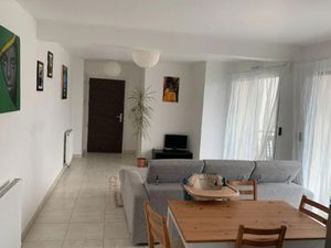 Location appartement 3 pièces 59 m² à Avon (77210)  1 015 €