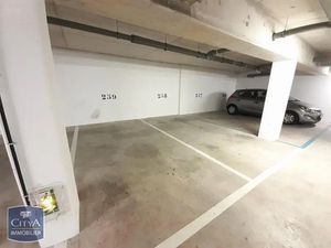 Parking à louer - Maisons-Alfort (94) - 88€