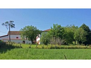 LOHITZUN-OYHERCQ - FERME & DEPENDANCES