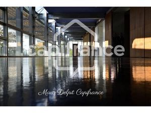 Location locaux professionnels 750 m² à Claira (66530)  7 525 €