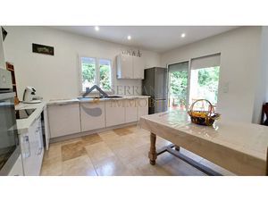 Vente maison 4 pièces 108 m² à Saint-Etienne-du-Grès (13103)  377 000 €