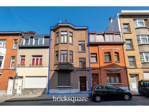 Commercieel te koop in Anderlecht met 4 slaapkamers