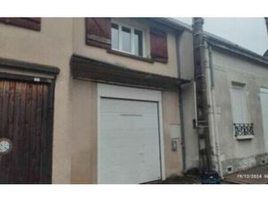 Location appartement  m² T-2 à Château-Renault  400 €