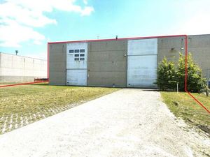 Entrepôt de 520 m² dont 140 m² de bureaux + 991 m² exterieur