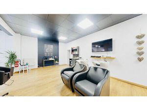 Idéal pour coiffure  esthétique  barber ou concept bien-être