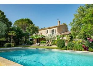 Maison de luxe à vendre à Saint-Marc-Jaumegarde