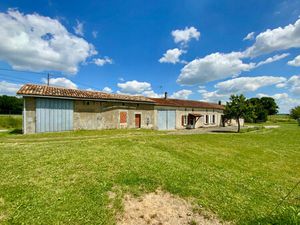 Vente maison 4 pièces 100m2 Fontaines-d'Ozillac 17500 - 127000 € - Surface Privée