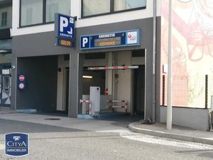 Parking à louer - Oyonnax (01) - 30€