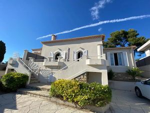 Location maison 4 pièces 111.35 m² à La Ciotat (13600)  1 850 €