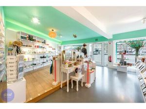 Handelspand te koop op Linkeroever