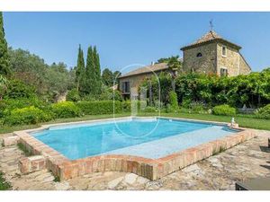 Mas du 18ème avec piscine à vendre à Orange