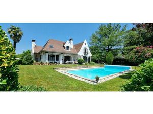 Vente maison 8 pièces 261m2 Bizanos 64320 - 599000 € - Surface Privée