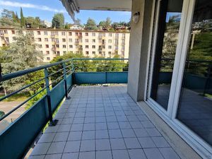Vente appartement 4 pièces 90.08 m² à Chambery (73000)  264 000 €