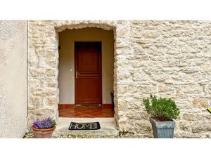 Vente appartement 2 pièces 52 m² à Mantes-la-Ville (78711)  128 000 €