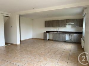 Location Appartement 3 pièces 71m² COULOMMIERS 77120