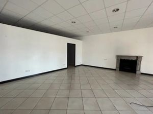 À louer - Châtenoy-le-Royal (Chalon Nord) : cellule commerciale / bureaux de 140 m² enviro