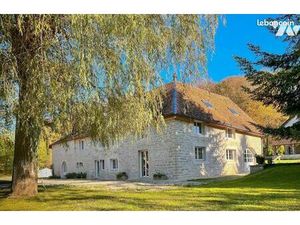 Maison 10 pièces 430 m²