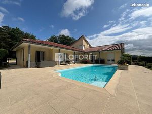 Propriété 8 pièces 182 m²