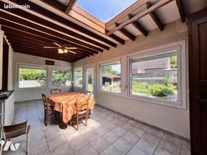 Maison 9 pièces 225 m²