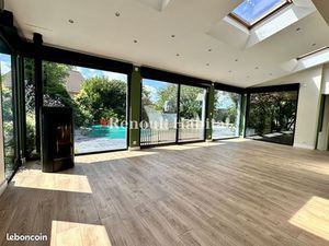 Maison 5 pièces 156 m²