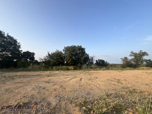 À VENDRE - TERRAINS À BATIR 222 M2