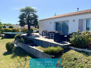 Vente maison 5 pièces 137m2 La Jard 17460 - 255000 € - Surface Privée