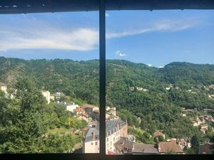 Vente appartement 4 pièces 71 m² à Thiers (63300)  77 000 €