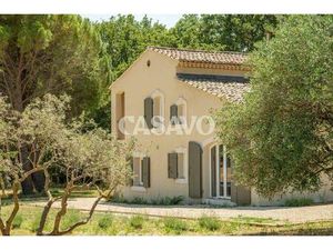 Vente Maison 8 pièces de 230m² - 84160 Lourmarin