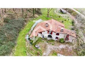 Ancienne ferme rénovée proche Peyrehorade 12 pièces 300 m²