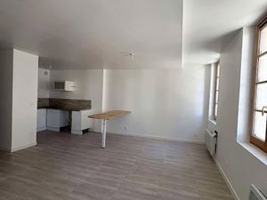 Vente appartement 4 pièces 80 m² à Sommieres (30250)  181 000 €