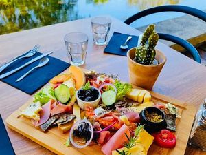 Vente locaux professionnels à Goudargues (30630)  195 000 €