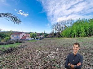 Vente terrain 650 m² à Francheville (69340)  210 000 €