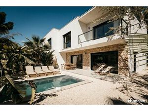 Loue Villa meublee 137m piscine location 6 mois maximum