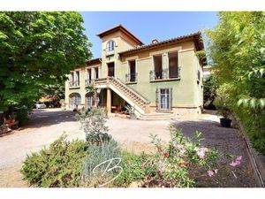 A VENDRE - DEMEURE D' EXCEPTION - 17 PIECES - 360 M2 - JARDI