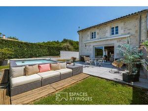 Maison charentaise rénovée entre Saintes et les plages