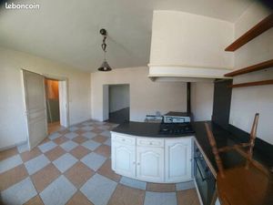 Maison 4 grandes chambres + jardin