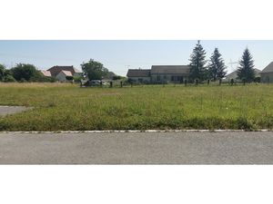 À vendre Terrain constructible ( à bâtir) à Bouranton 87