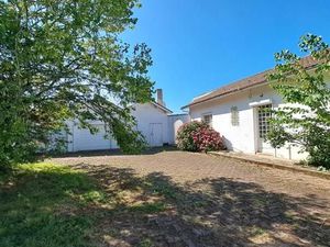 Vente maison 7 pièces 224 m² à Saint-Seurin-sur-l'Isle (33660)  254 800 €