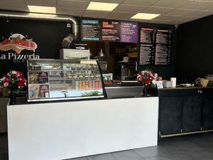 Vente locaux professionnels à Pierrelatte (26700)  82 000 €