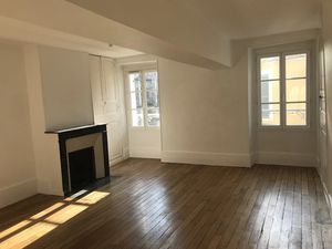 Location appartement 2 pièces 52.7 m² à Villeneuve-sur-Yonne (89500)  458 €