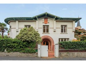 Vente maison 10 pièces 280 m² à Bayonne (64100)  1 100 000 €