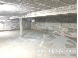 Vente parking 15m2 Le Lavandou 83980 - 24000 € - Surface Privée