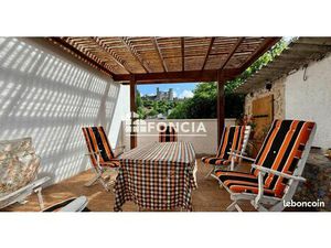 Château 5 pièces 133 m²