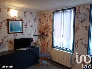 Immeuble 166 m² Wassy