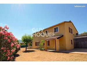 Maison 8 pièces 158 m²